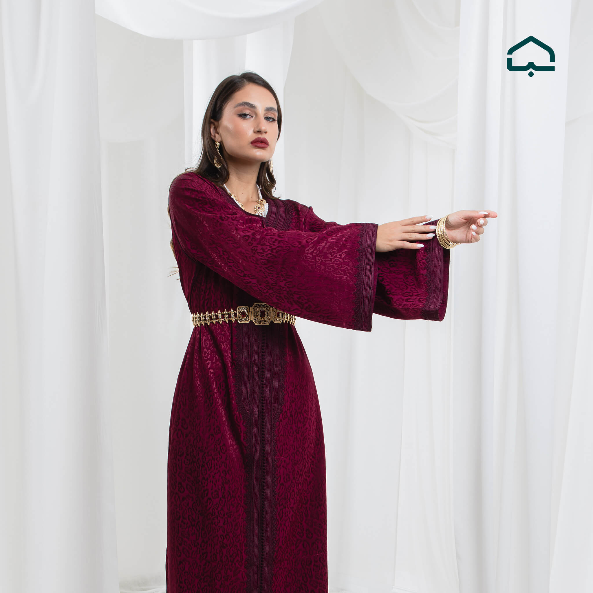 Burgundy Velvet Caftan - Image 9